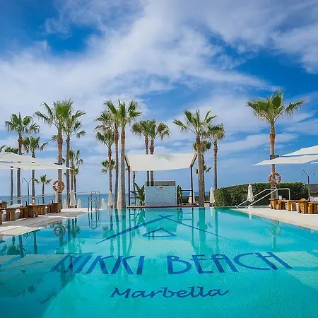 The Elviria Penthouse, Appartement *